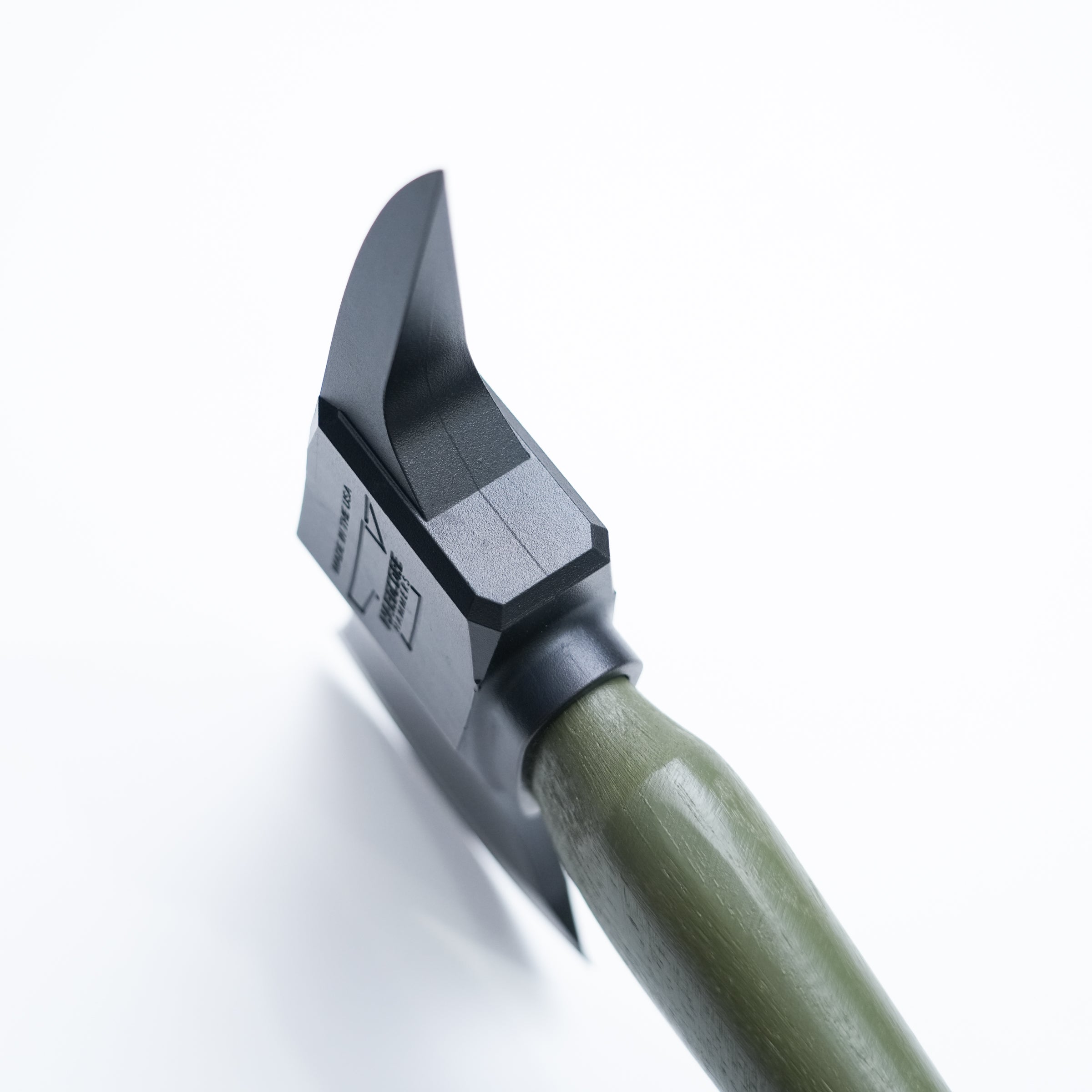 Para Bellum Axe with Pick